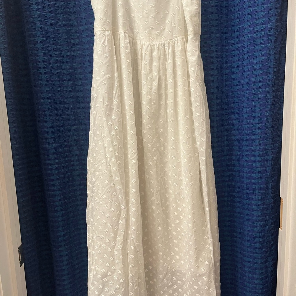 Elegant White Maxi Dress